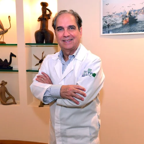 Dr. Carlos Calazans