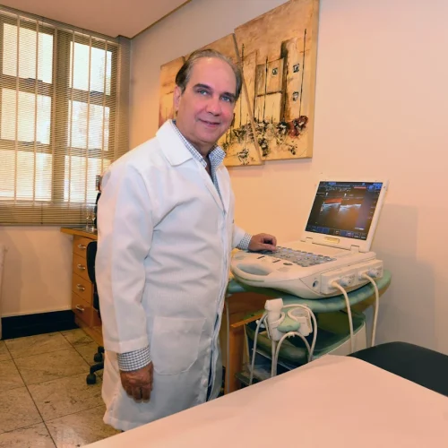Dr. Carlos Calazans
